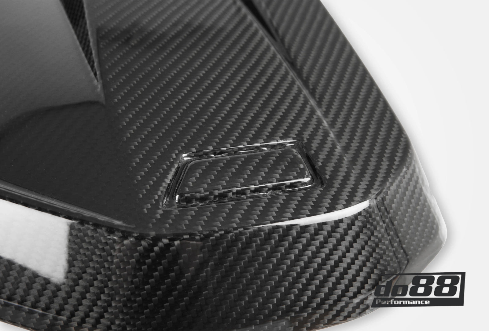 do88 Carbon Fiber Engine Cover - BMW S58 M2 M3 M4 (G80/G81/G82/G83/G87)