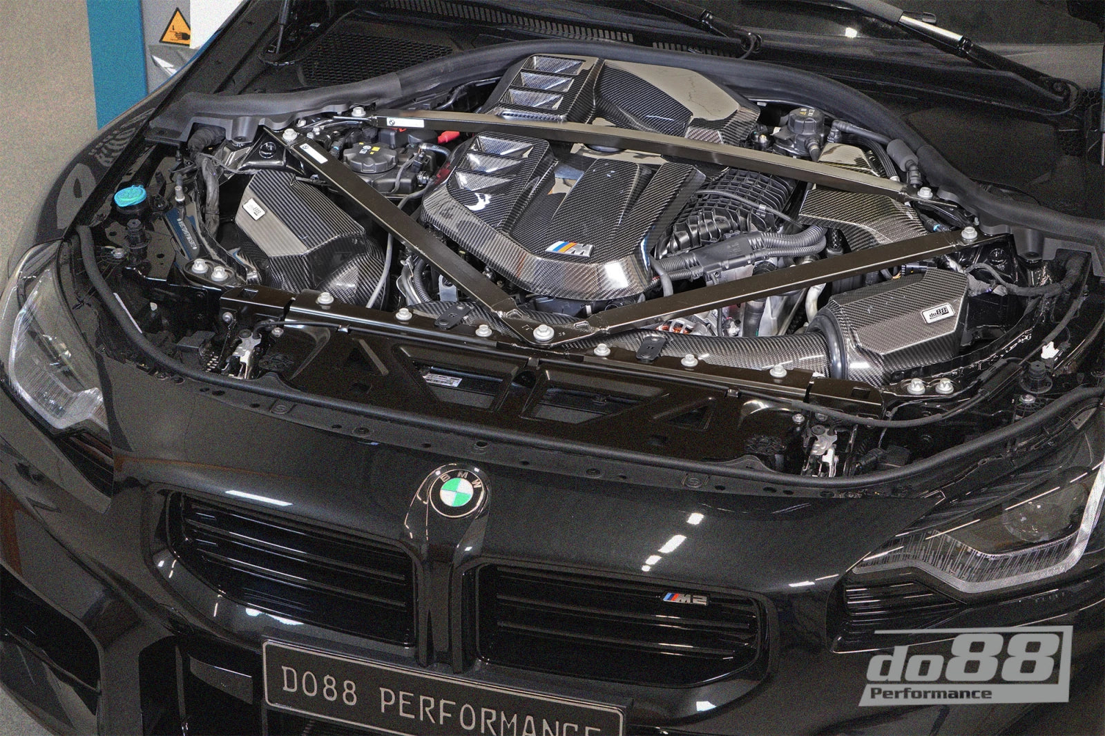 do88 Carbon Fiber Engine Cover - BMW S58 M2 M3 M4 (G80/G81/G82/G83/G87)